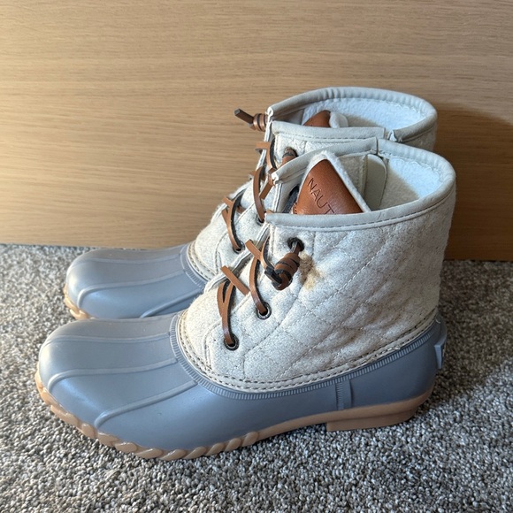 Nautica Quilted Gray and Tan Boots - Picture 2 of 3